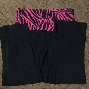 Leggings Medium girls pink & black animal print EUC